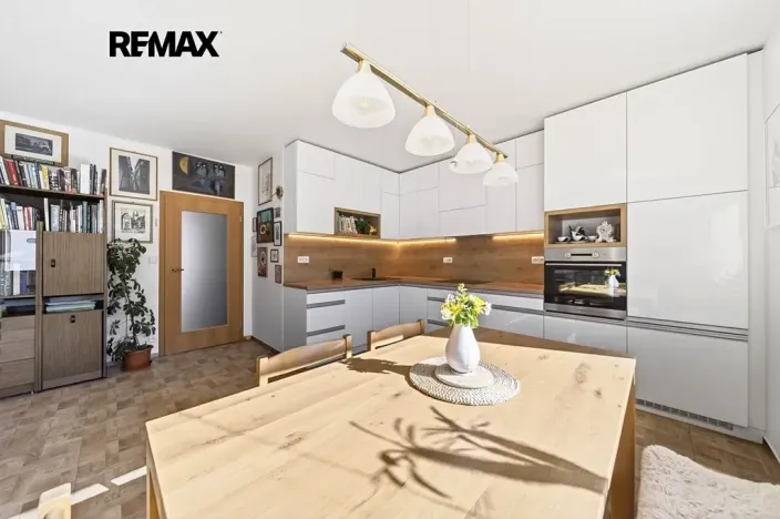Prodej bytu 2+kk, Plzeň, Chvojová, 57 m2