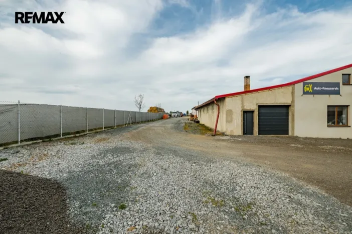 Prodej skladu, Buřenice, 2100 m2