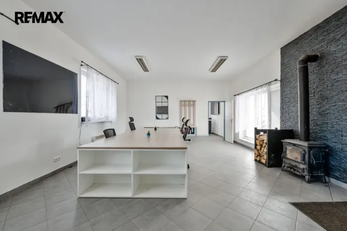 Prodej skladu, Buřenice, 2100 m2