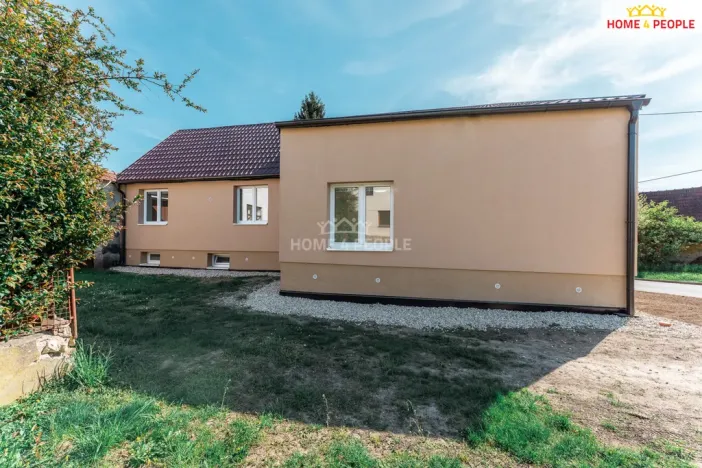 Prodej rodinného domu, Zakřany, 234 m2