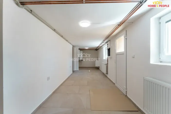Prodej rodinného domu, Zakřany, 234 m2