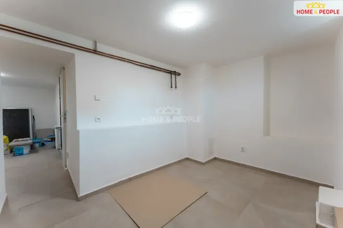 Prodej rodinného domu, Zakřany, 234 m2