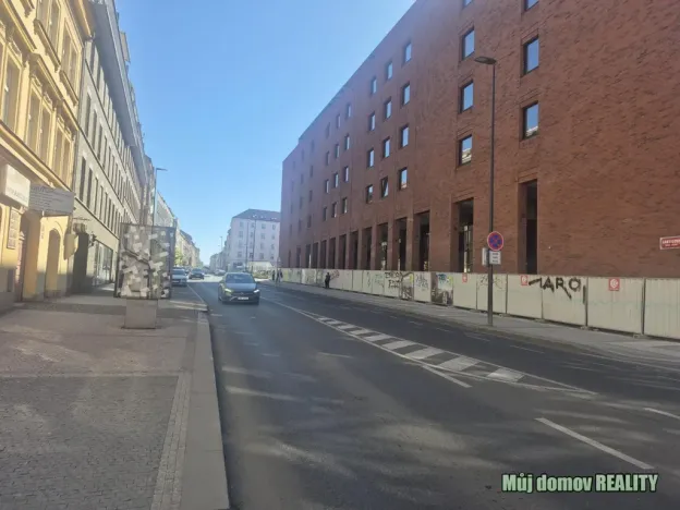 Pronájem obchodního prostoru, Praha - Žižkov, Hartigova, 53 m2