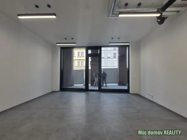 Pronájem obchodního prostoru, Praha - Žižkov, Hartigova, 53 m2