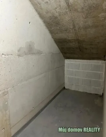 Pronájem obchodního prostoru, Praha - Žižkov, Hartigova, 53 m2