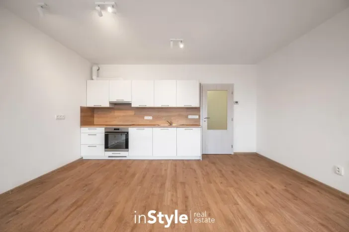 Pronájem bytu 1+kk, Uherské Hradiště, Zahrádky, 37 m2