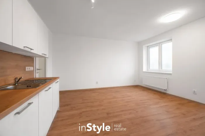 Pronájem bytu 1+kk, Uherské Hradiště, Zahrádky, 37 m2