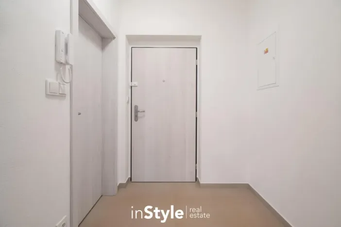 Pronájem bytu 1+kk, Uherské Hradiště, Zahrádky, 37 m2