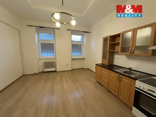 Pronájem bytu 2+kk, Ústí nad Labem - Ústí nad Labem-centrum, Bělehradská, 34 m2