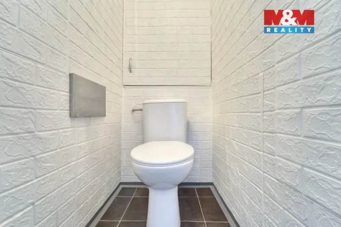 Prodej bytu 2+1, Kryry, Za Stodolami, 52 m2
