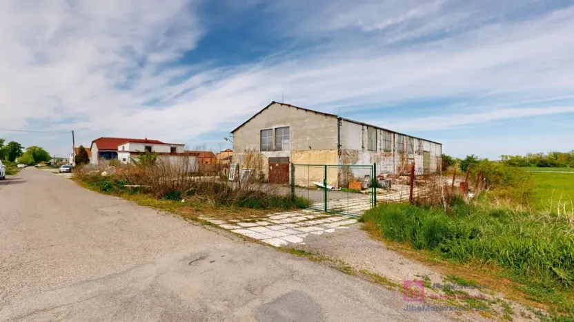 Prodej skladu, Valtice, Mikulovská, 600 m2