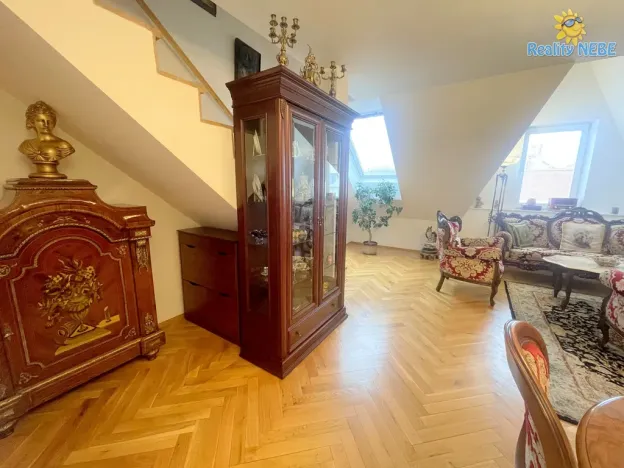 Pronájem bytu 3+kk, Praha - Smíchov, Zborovská, 93 m2