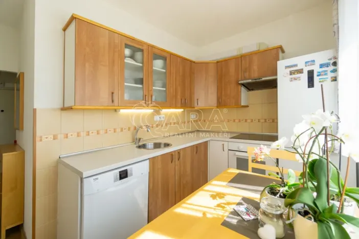 Prodej bytu 2+1, Praha - Malešice, Káranská, 52 m2