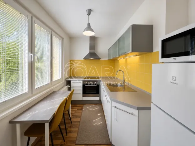 Pronájem bytu 2+1, Praha - Strašnice, Štěchovická, 52 m2