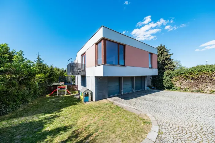Prodej bytu 3+kk, Praha - Štěrboholy, Ústřední, 76 m2