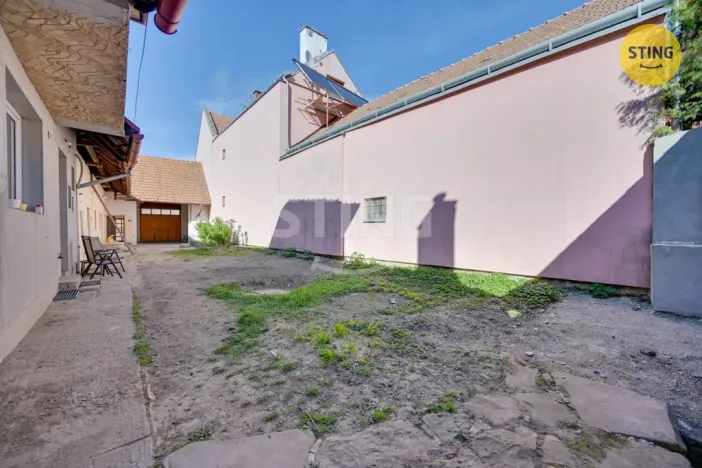 Prodej rodinného domu, Louka, 220 m2