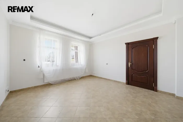 Prodej rodinného domu, Jesenice - Zdiměřice, Sýkorová, 363 m2