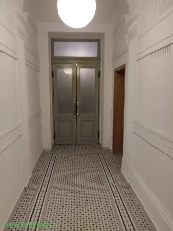 Pronájem bytu 1+kk, Praha - Smíchov, Strakonická, 30 m2