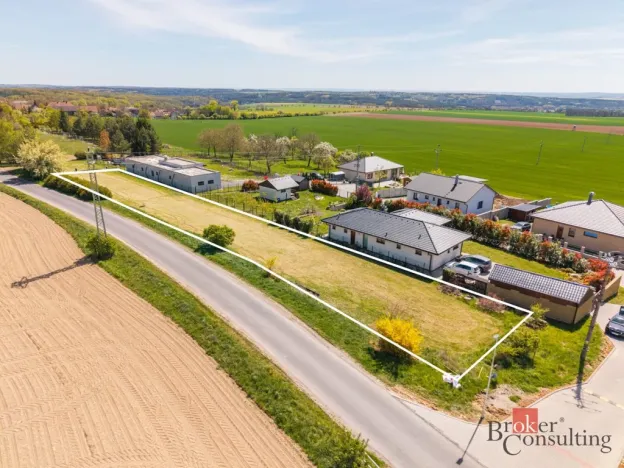 Prodej pozemku pro bydlení, Střemy - Jenichov, 2357 m2