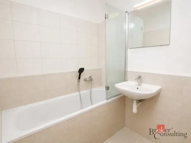 Prodej bytu 2+kk, Králův Dvůr, Popelky Biliánové, 54 m2