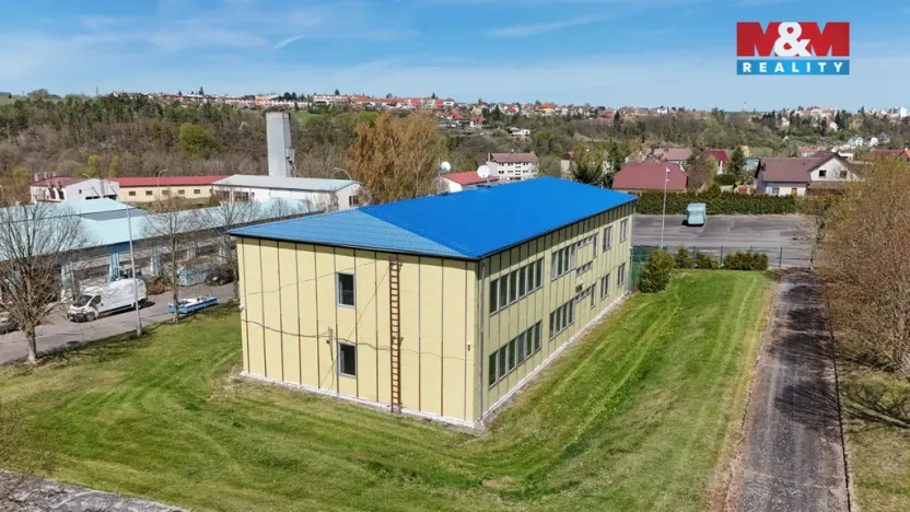 Pronájem obchodního prostoru, Stříbro, Nádražní, 700 m2