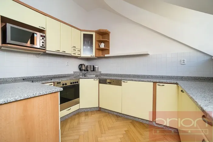 Pronájem bytu 3+kk, Praha - Malá Strana, Vlašská, 75 m2