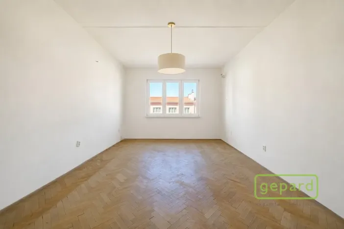 Prodej bytu 2+1, Ostrov, S. K. Neumanna, 64 m2