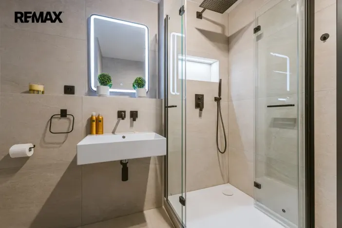 Pronájem bytu 1+kk, Praha - Břevnov, Zúžená, 37 m2