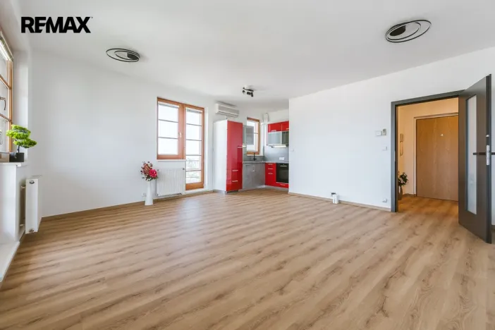 Pronájem bytu 1+kk, Praha - Břevnov, Zúžená, 37 m2