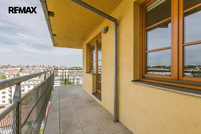 Pronájem bytu 1+kk, Praha - Břevnov, Zúžená, 37 m2