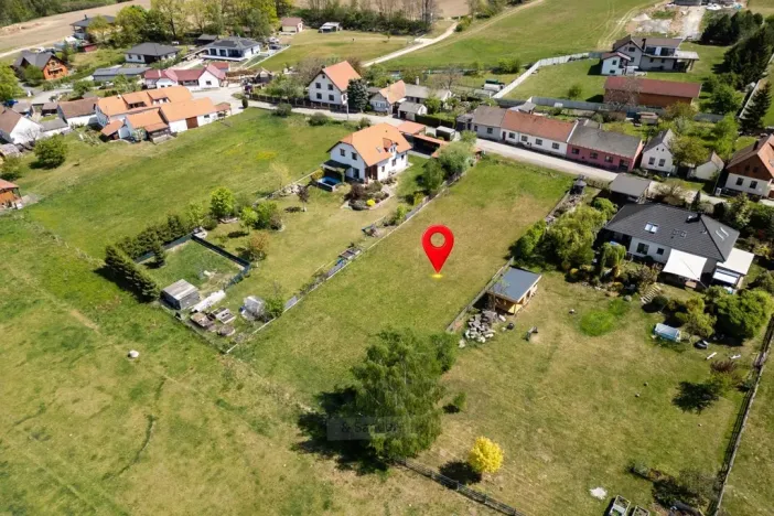 Prodej pozemku pro bydlení, Lipí, 1750 m2