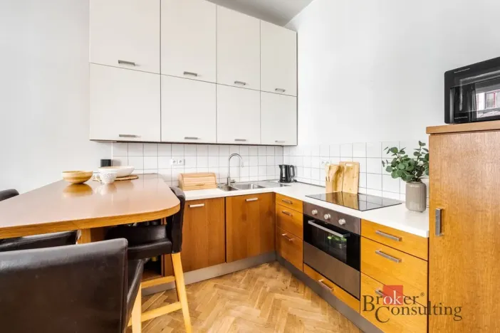 Prodej bytu 2+kk, Praha - Holešovice, Dobrovského, 85 m2