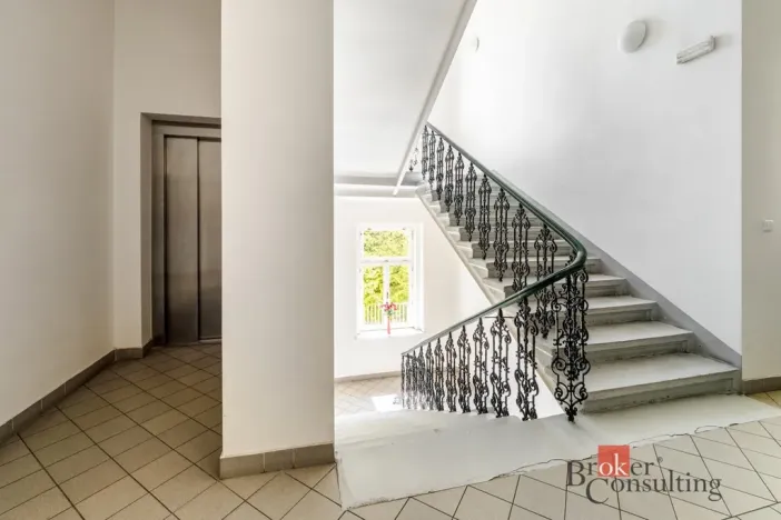 Prodej bytu 2+kk, Praha - Holešovice, Dobrovského, 85 m2