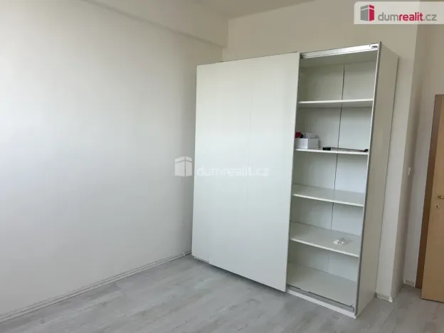 Prodej bytu 3+kk, Zruč nad Sázavou, náměstí Míru, 65 m2