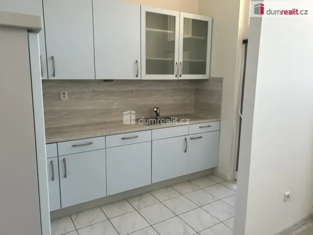 Prodej bytu 3+kk, Zruč nad Sázavou, náměstí Míru, 65 m2