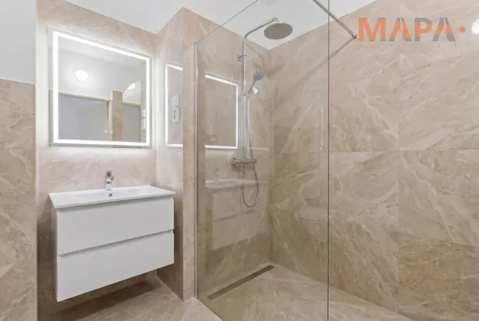 Prodej bytu 3+1, Praha - Prosek, Prosecká, 69 m2
