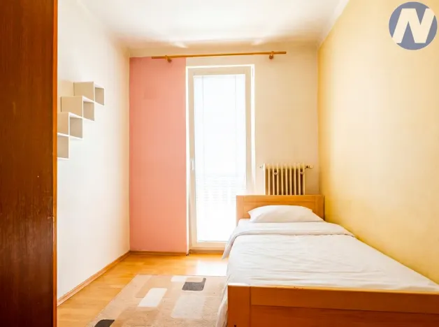 Prodej bytu 4+1, Hracholusky, 91 m2