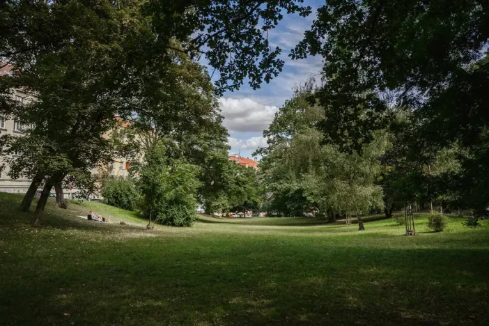 Pronájem bytu 1+kk, Praha - Nusle, Jaurisova, 30 m2