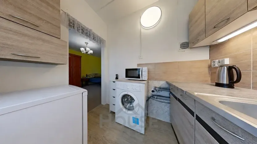 Prodej bytu 1+1, Praha - Háje, Matúškova, 30 m2