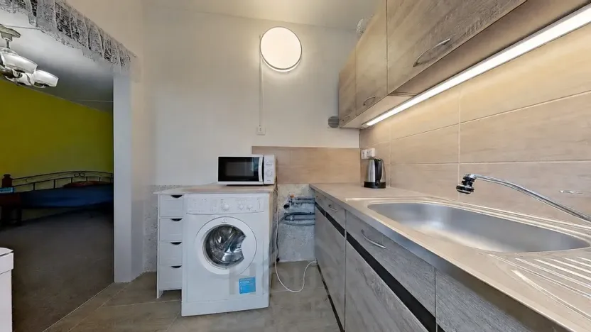 Prodej bytu 1+1, Praha - Háje, Matúškova, 30 m2