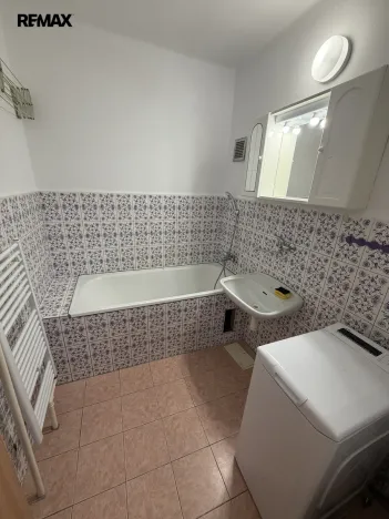 Prodej bytu 4+1, Pelhřimov, Olešenská, 84 m2