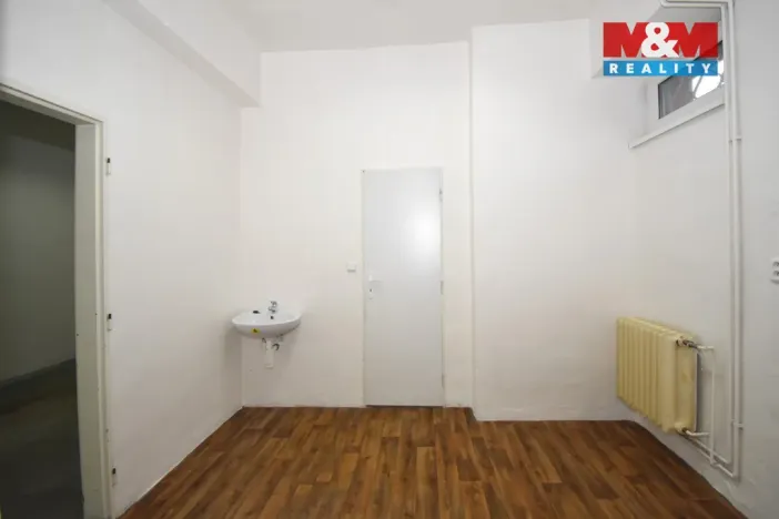 Pronájem obchodního prostoru, Ostrava - Hrabůvka, Tlapákova, 122 m2