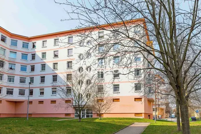 Prodej garážového stání, Praha - Libeň, Nad Okrouhlíkem, 14 m2