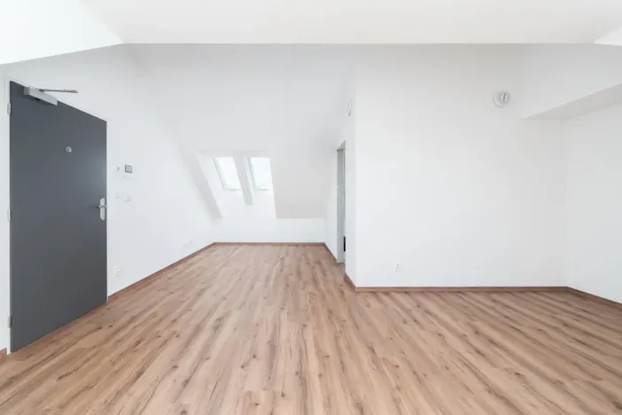 Pronájem bytu 1+kk, Brno - Chrlice, U viaduktu, 37 m2