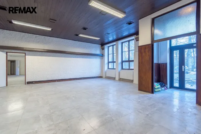 Pronájem obchodního prostoru, Hronov, Nádražní, 356 m2