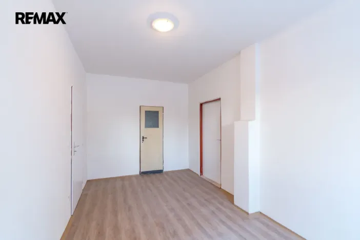 Pronájem obchodního prostoru, Hronov, Nádražní, 356 m2