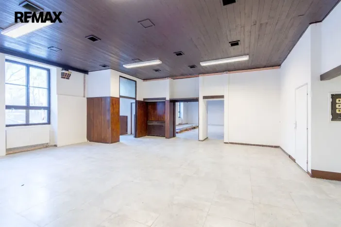 Pronájem obchodního prostoru, Hronov, Nádražní, 356 m2