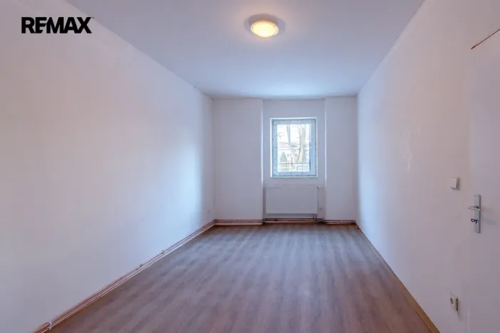 Pronájem obchodního prostoru, Hronov, Nádražní, 356 m2