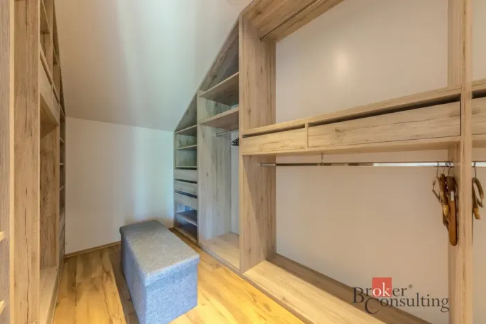 Prodej rodinného domu, Čelákovice - Sedlčánky, Matěje Koštíře, 220 m2