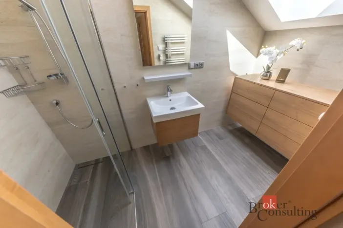 Prodej rodinného domu, Čelákovice - Sedlčánky, Matěje Koštíře, 220 m2